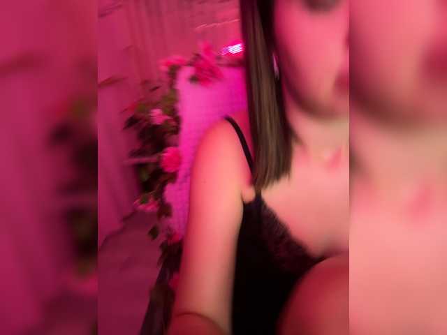 MiaLiaHot