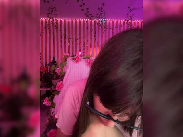 MiaLiaHot live cam on BongaCams