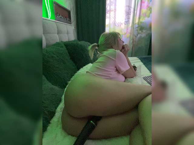 MiaLiaHot