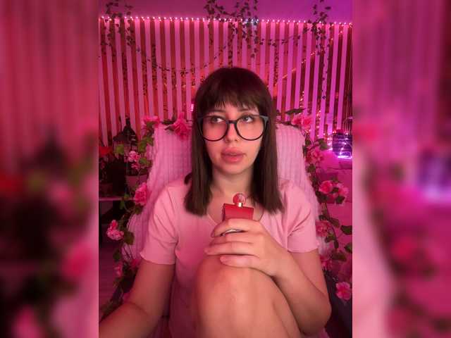 MiaLiaHot live cam on BongaCams