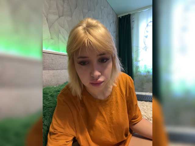 MiaLiaHot