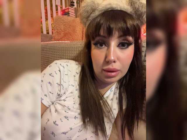 MiaLiaHot live cam on BongaCams