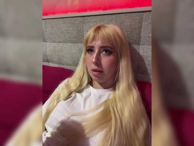 MiaLiaHot