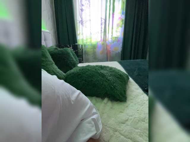 MiaLiaHot