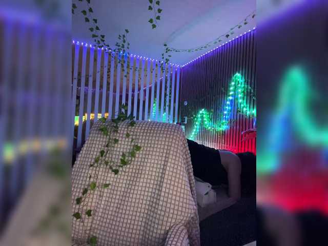 MiaLiaHot