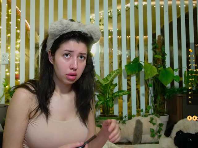 MiaLiaHot's BongaCams show and profile