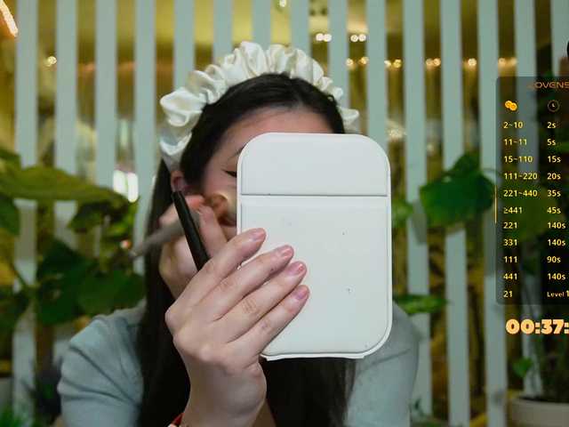 MiaLiaHot's BongaCams show and profile