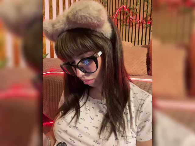 MiaLiaHot