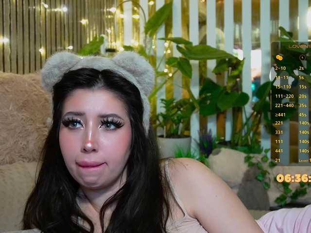 MiaLiaHot's BongaCams profile