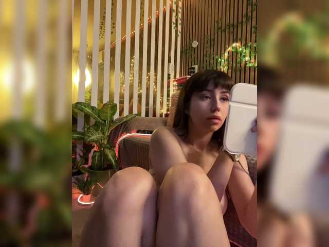 MiaLiaHot live cam
