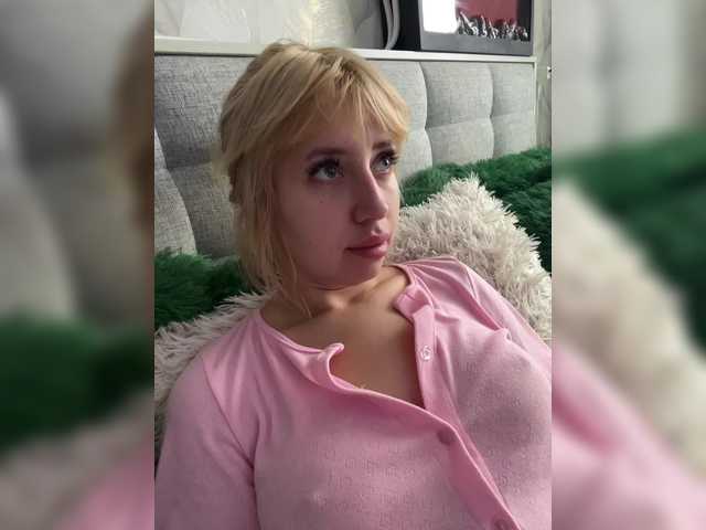 MiaLiaHot
