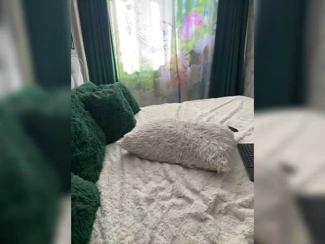 MiaLiaHot