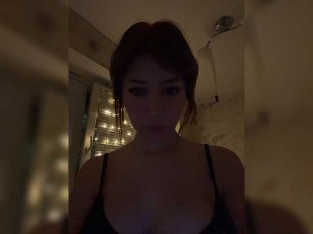 MiaLiaHot live cam on BongaCams