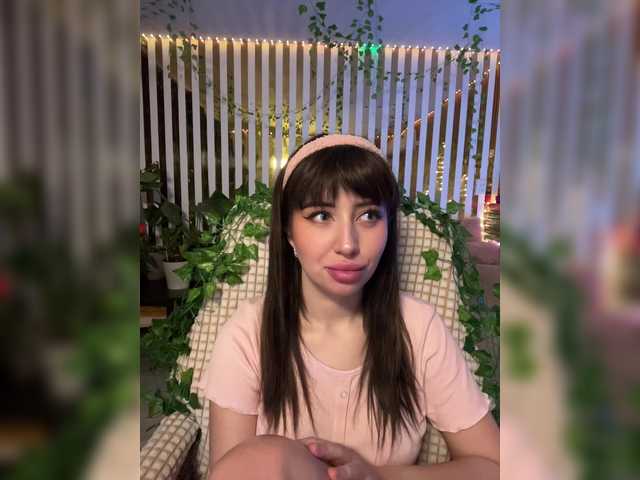 MiaLiaHot