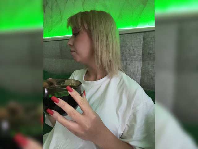 MiaLiaHot live cam on BongaCams