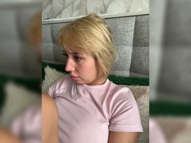MiaLiaHot