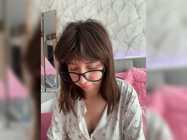 MiaLiaHot