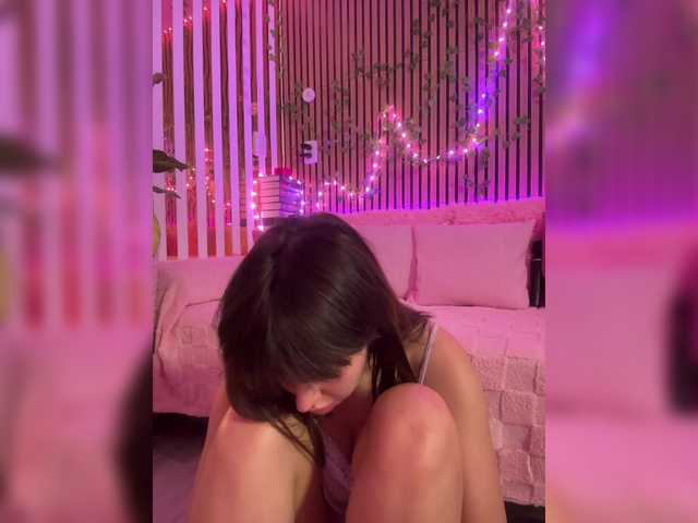 MiaLiaHot live cam on BongaCams