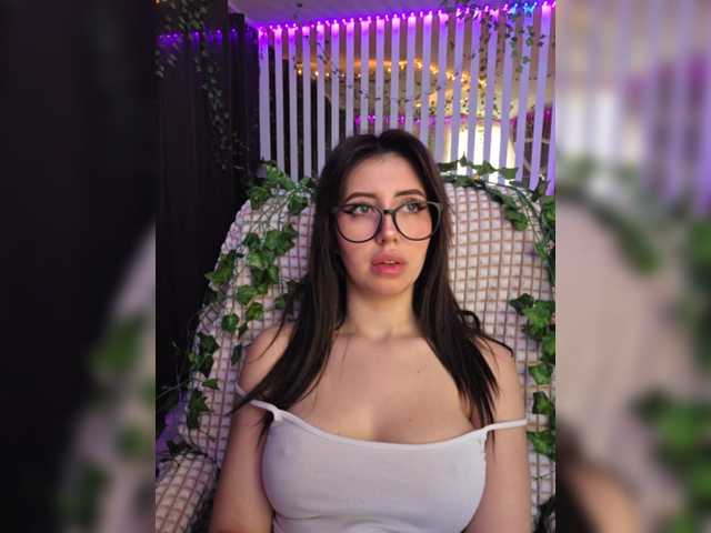MiaLiaHot