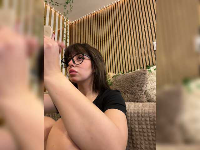 MiaLiaHot Live Cam on BongaCams