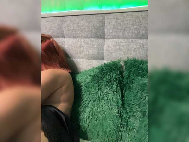 MiaLiaHot live cam on BongaCams