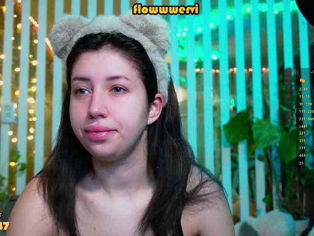 MiaLiaHot's BongaCams show and profile