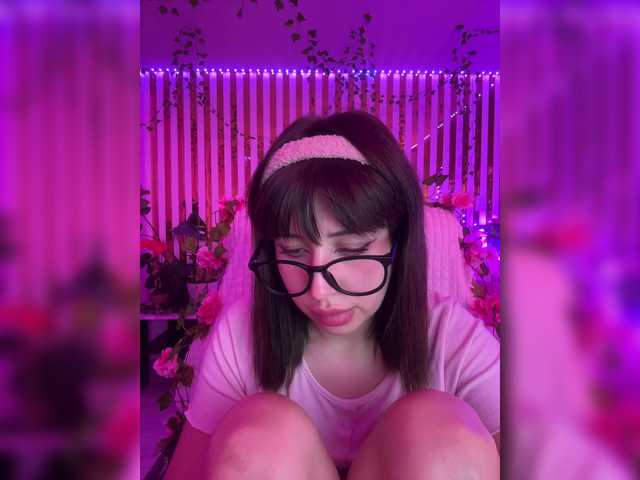 MiaLiaHot