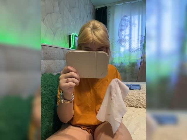 MiaLiaHot live cam on BongaCams