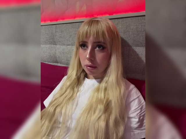 MiaLiaHot