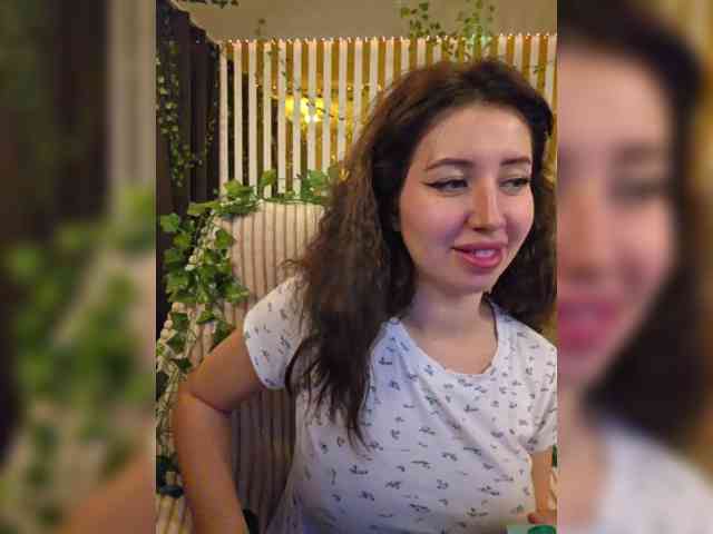 free live cam sex MiaLiaHot
