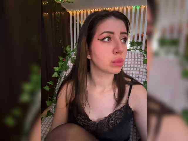 MiaLiaHot