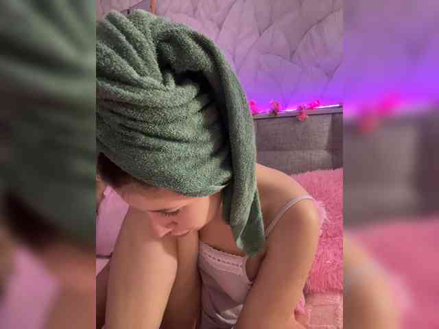 MiaLiaHot Sex Cam Show