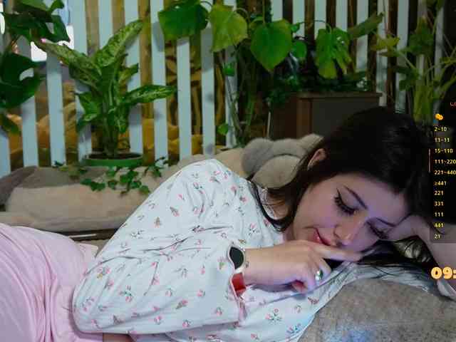 free live cam sex MiaLiaHot