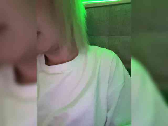 MiaLiaHot