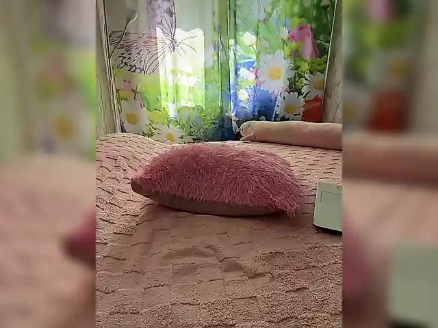 MiaLiaHot