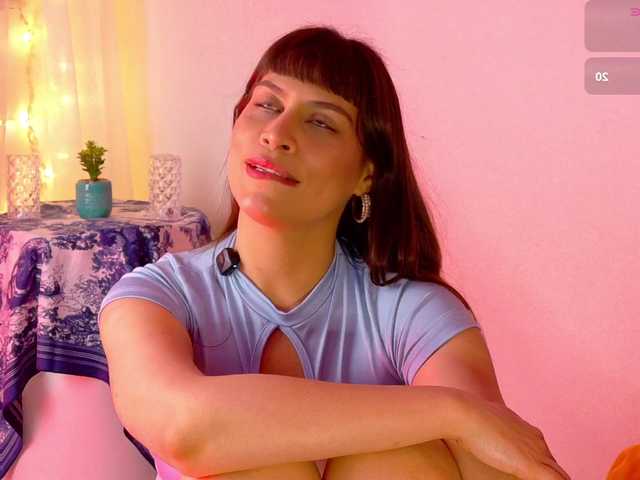 maggiebloom- live cam on BongaCams