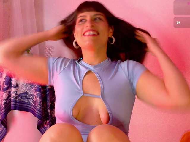 maggiebloom- live cam on BongaCams