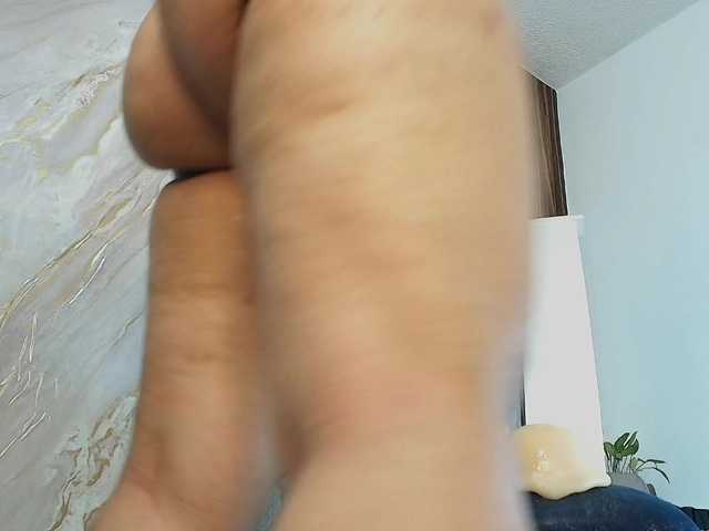 curvymilff live cam on BongaCams