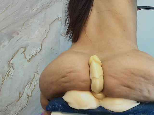 curvymilff webcam