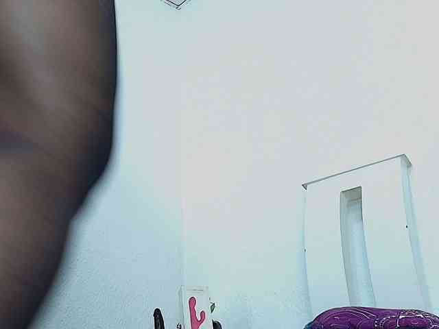 curvymilff webcam