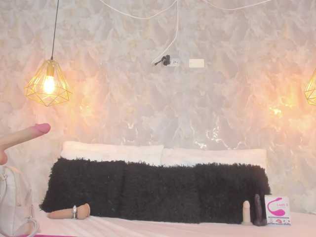 leigh-angels live cam on BongaCams