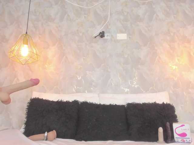 leigh-angels webcam bongacams model stream image
