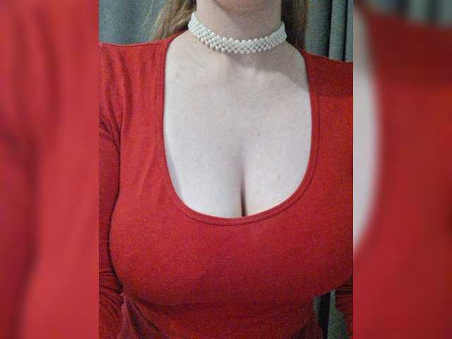 Malvina11 live cam on BongaCams