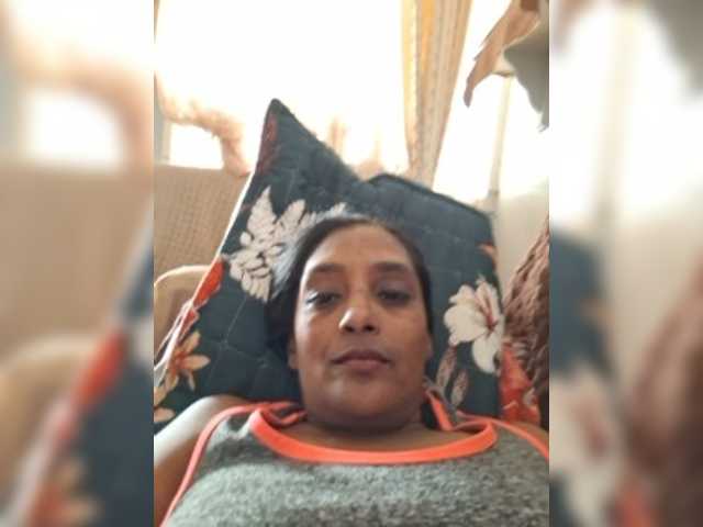 IndianSutraX, en directo ahora en BongaCams
