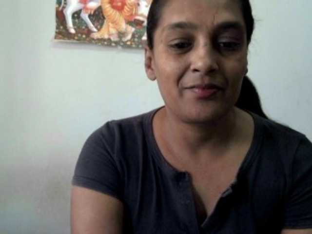 IndianSutraX, en vivo ahora en BongaCams