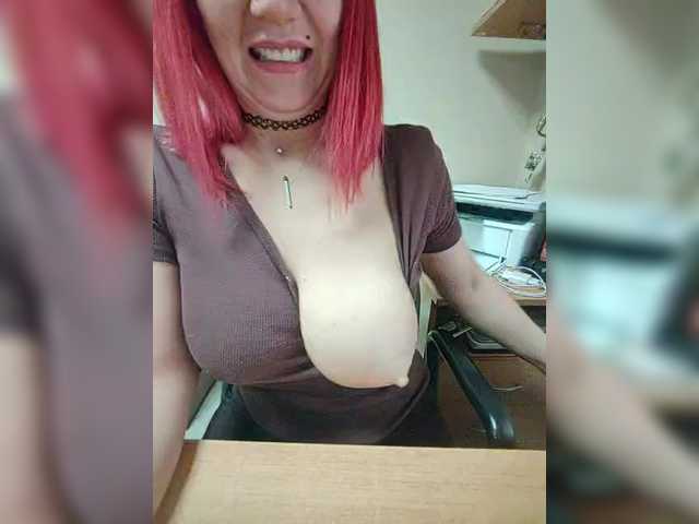 Mandarinka8's BongaCams show and profile