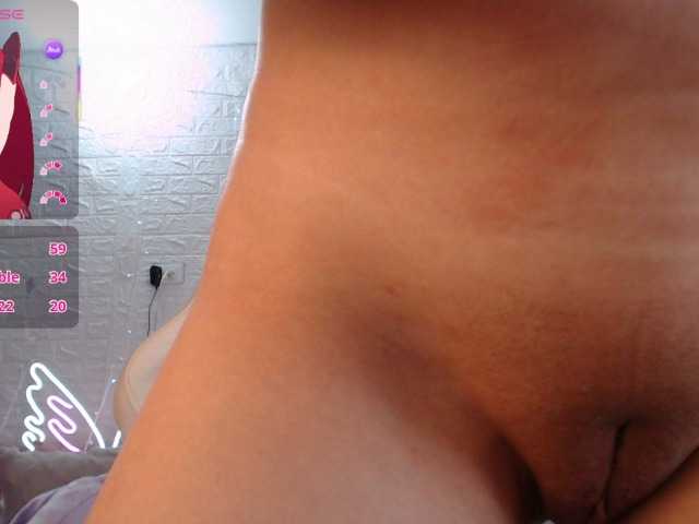Natysweet22 live cam on BongaCams