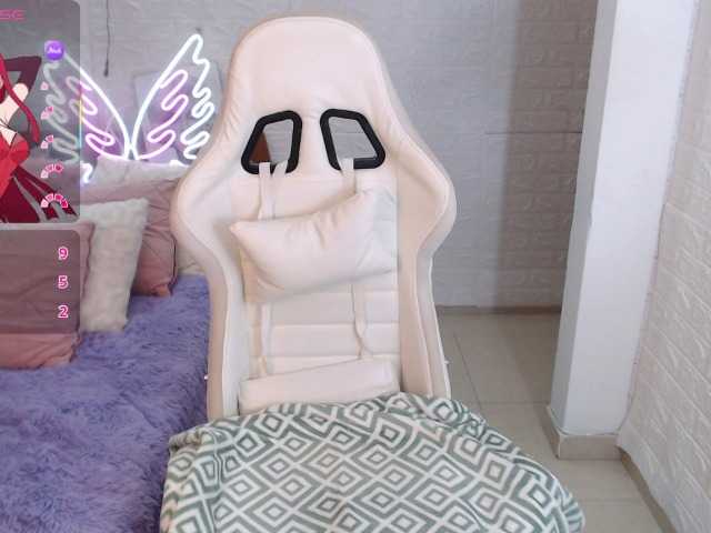 Natysweet22 live cam on BongaCams