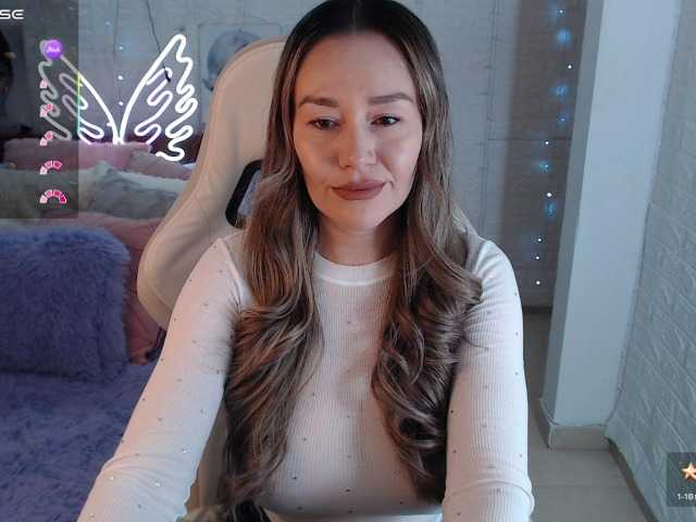 Natysweet22 live cam on BongaCams