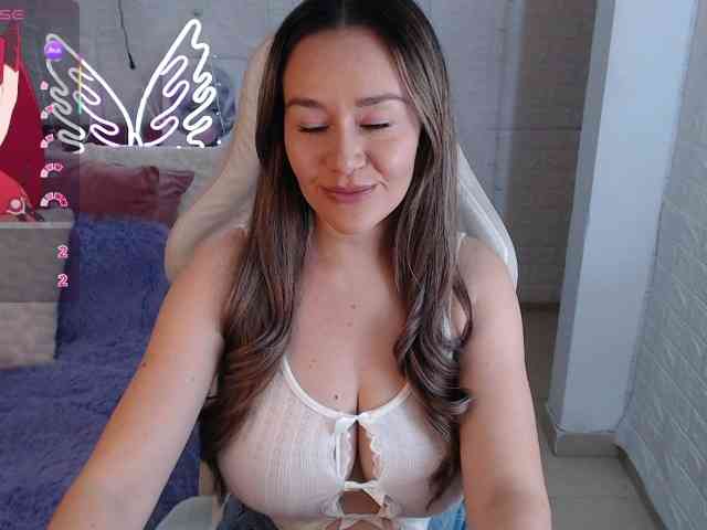 Natysweet22 webcam